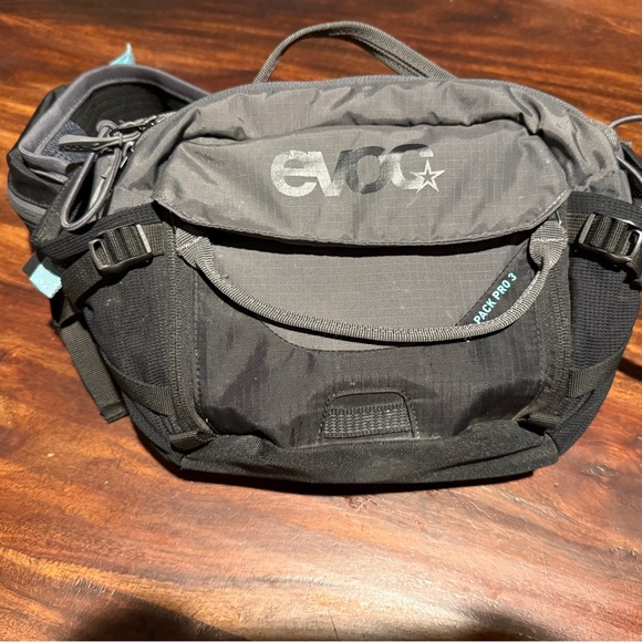 Evoc Cycling/Mountain Bike bag - Picture 1 of 7